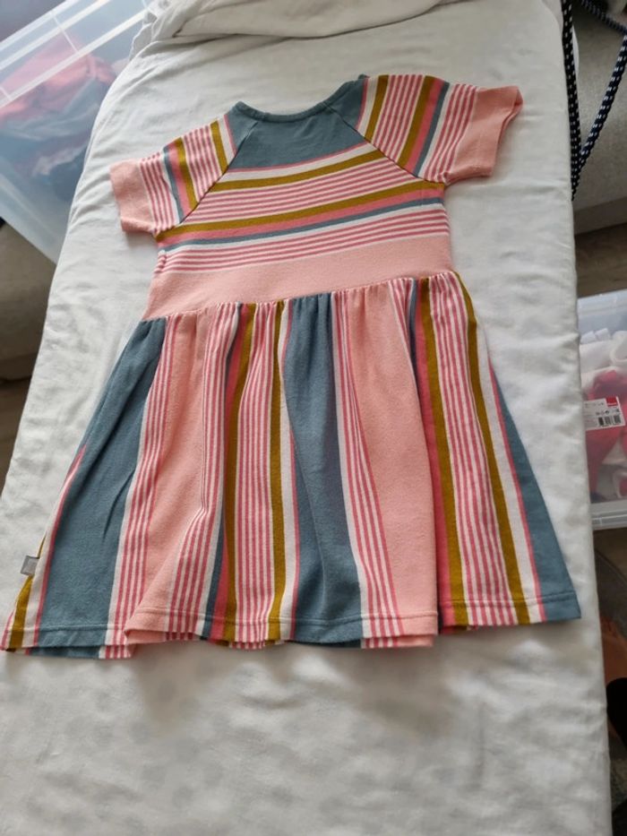 Robe Petit Bateau en 18 mois - photo numéro 2