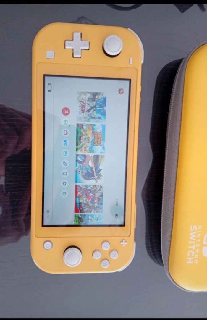 Nintendo switch lite jaune - photo numéro 2
