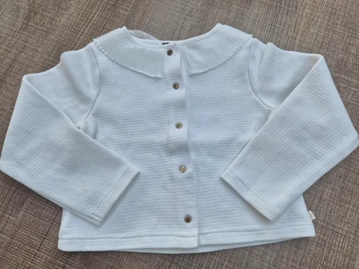 Gilet de fêtes Okaïdi 6 ans en super état