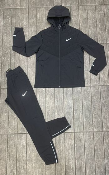 Ensemble Nike