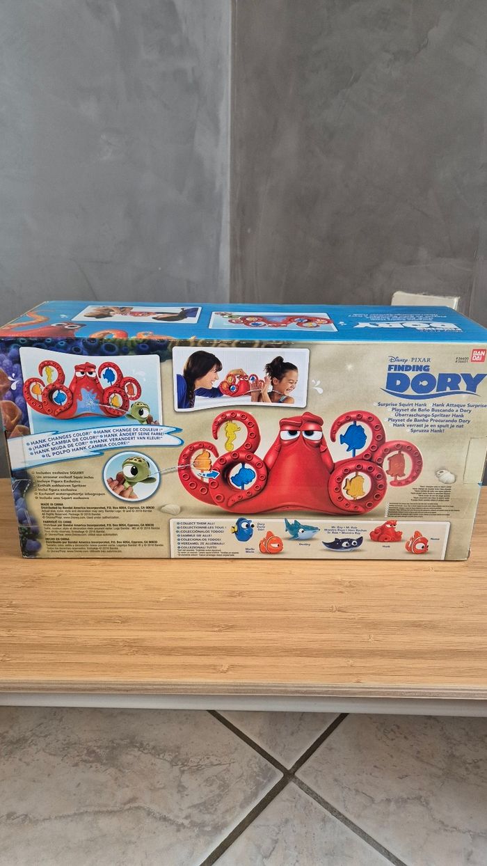 Jouet de bain Hank attaque surprise Disney Le monde de Dory - photo numéro 2