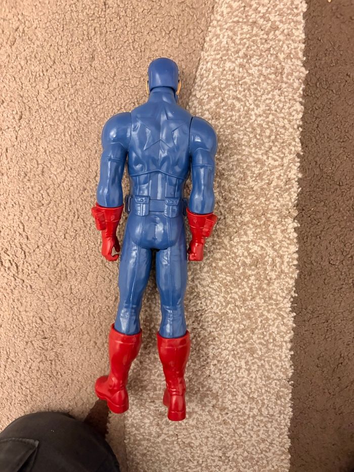 Figurine Captain américain