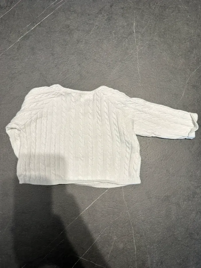 Gilet blanc gémo 1 mois - photo numéro 4