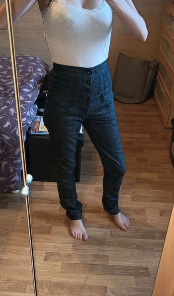 Jeans taille haute taille 36 🚺