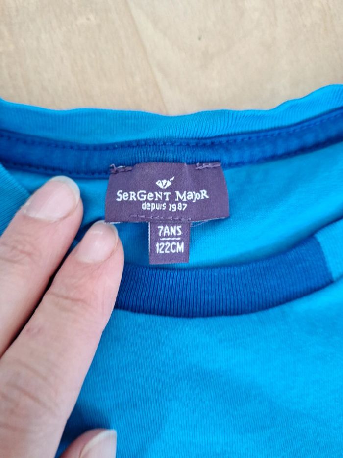 T-shirt taille 7 ans - photo numéro 3