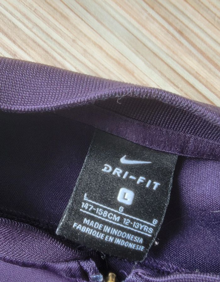 Jogging nike taille 12/13ans - photo numéro 2