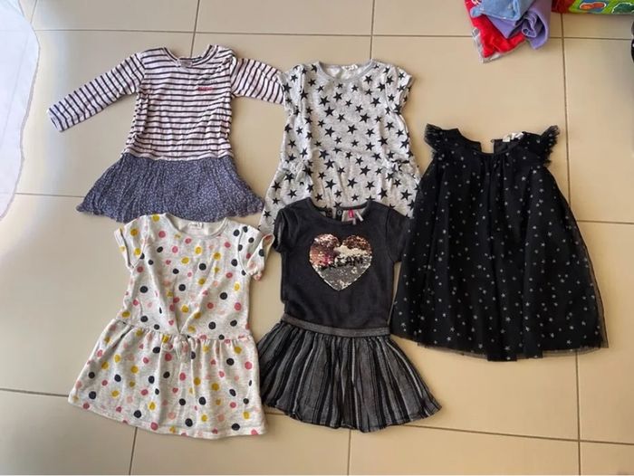 Lot 5 robes fille 3 ans - photo numéro 6