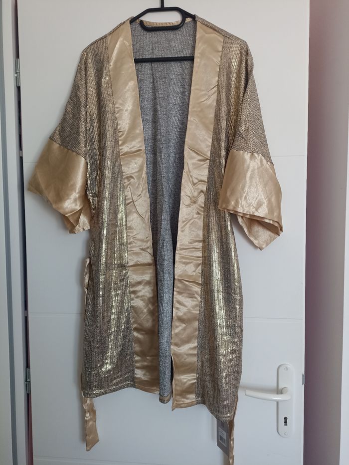 Kimono de plage doré