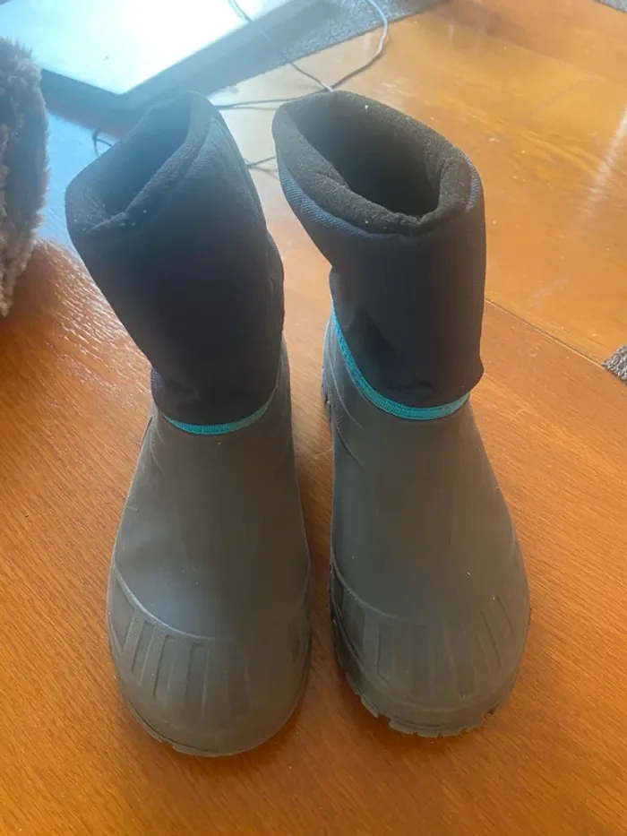 Bottines de neige Quechua – Taille 34/35 – Chaudes & imperméables - photo numéro 2