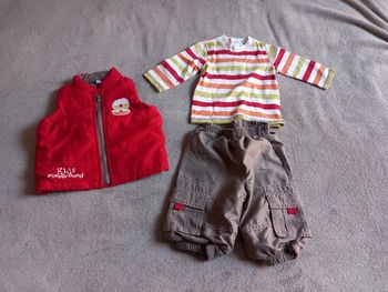Ensemble Pantalon, T-Shirt et Veste sans Manches Taille 3 mois