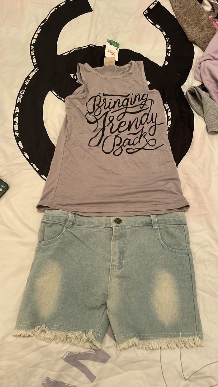 Ensemble neuf 7/8 ans