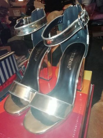 SANDALES  NU PIEDS OR POINTURE 37