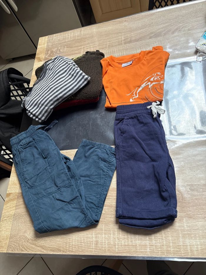 Lot vêtements 5 ans garçon - photo numéro 2