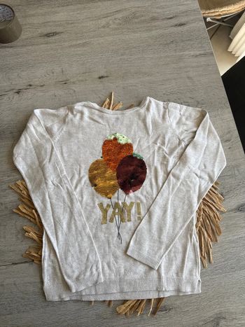 Pull léger Kiabi 10 ans avec sequins neuf