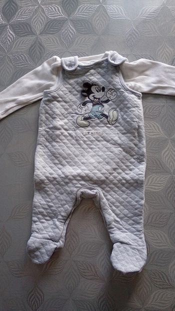 Ensemble bodie et salopette taille 3 mois
