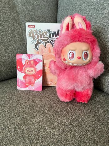 Popmart Labubu Big Into Energy ( Love )