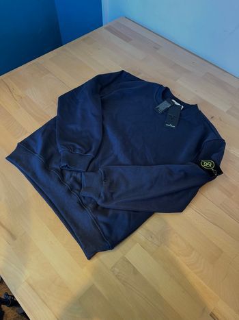 Pull stone island