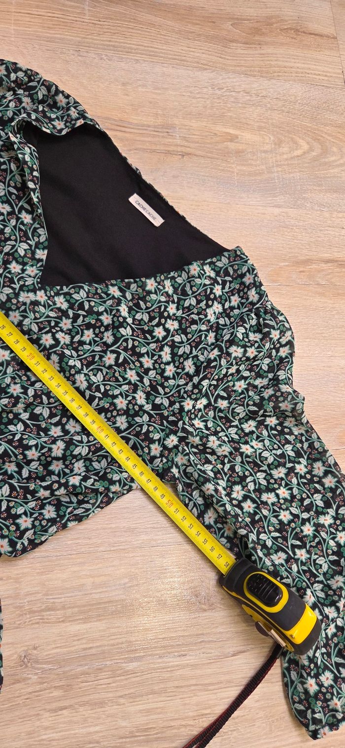 Robe Caroll taille 40 verte motif fleur en très bon état - photo numéro 9