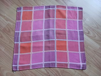 serviette de table à carreaux colorés Neuve