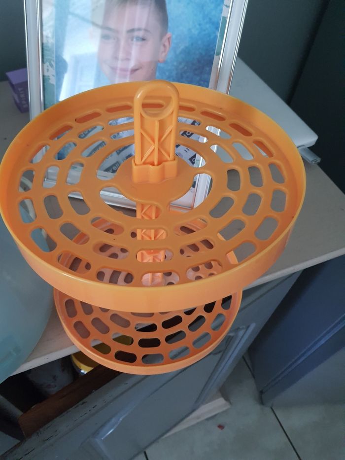 Sterilisateur et donne biberon avec - photo numéro 3