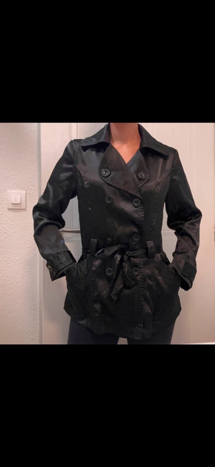 Trench Court Satinée Noir Taille L Jamais Porté - photo numéro 3