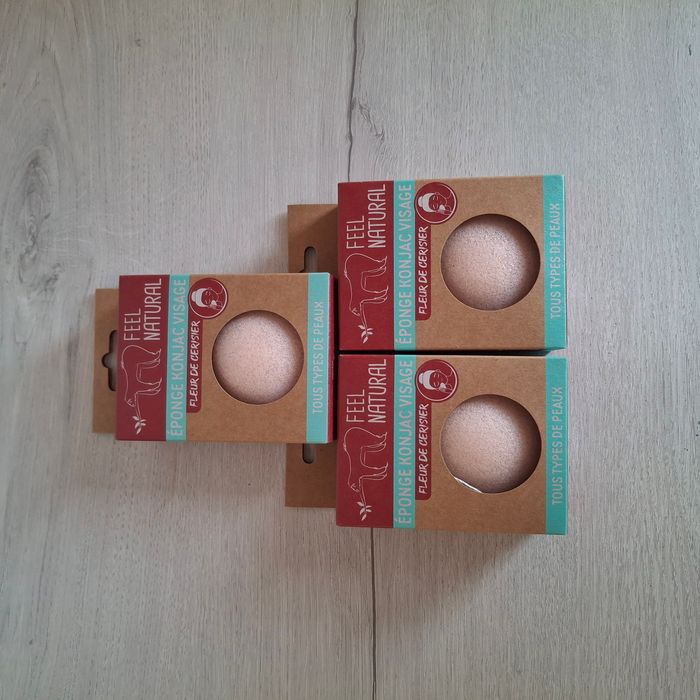 Lot de 3 éponge Konjac visage à la fleur de cerisier - 100% naturelle - Feel Natural - photo numéro 3