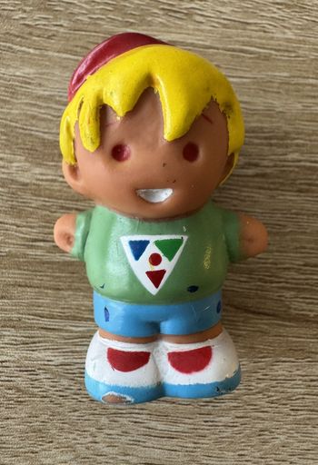 Figurine garcon et sa casquette pour l'arbre magique vintage de Vulli