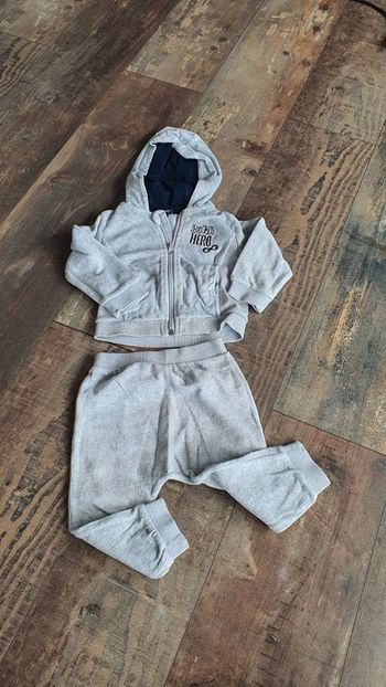 Ensemble kiabi 18 mois en très bon état