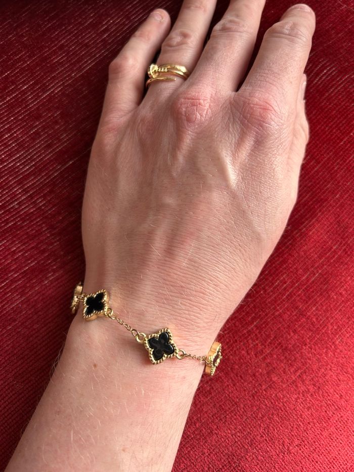 ✨ Bracelet Style Trèfle "Alhambra" – Noir & Doré ✨ - photo numéro 2