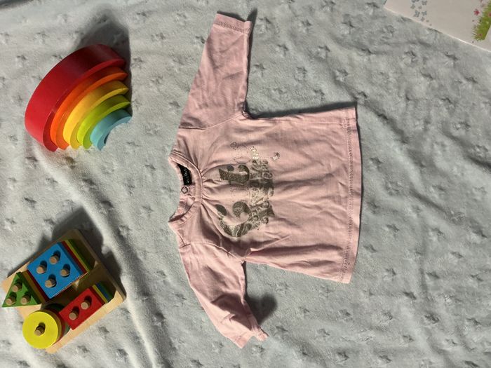 teeshirt manches longues rose inscription argent ouverture totale au dos 1 mois les p'tits babies - photo numéro 3