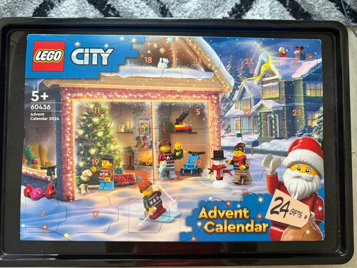Calendrier de l’avent LEGO City 2024