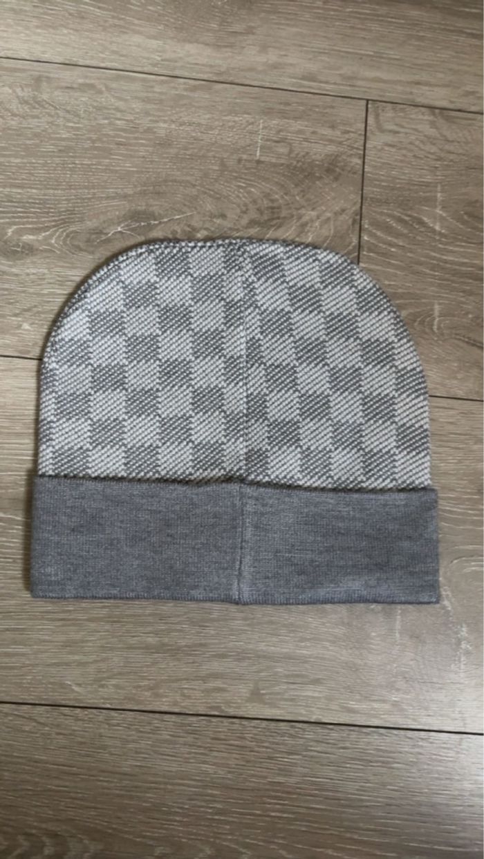 Bonnet lv gris - photo numéro 2