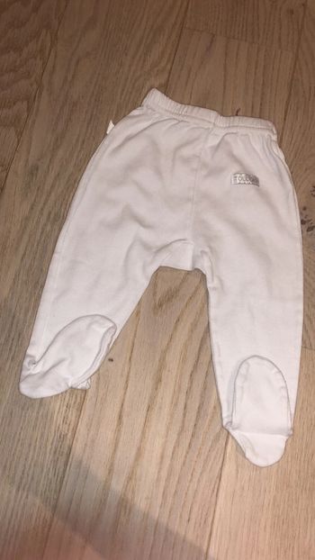 Pantalon à pieds blanc