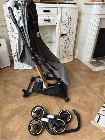 Poussette indy2 kinderkraft neuve sous carton