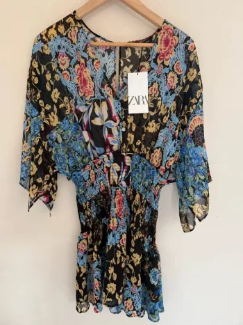 Robe multicolore à fleurs Zara neuve