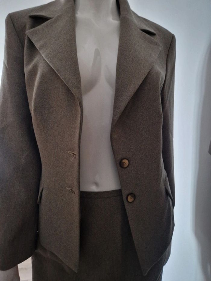 Tailleur en laine 🧡 - photo numéro 14
