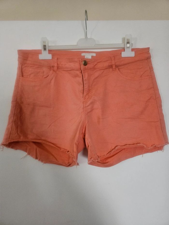 Short orange