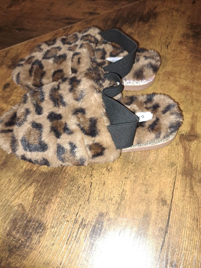 Pantoufle - photo numéro 2