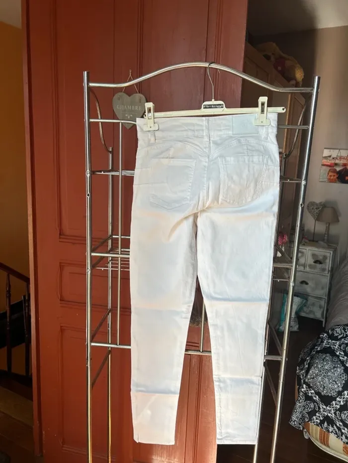 Jeans blanc - photo numéro 2