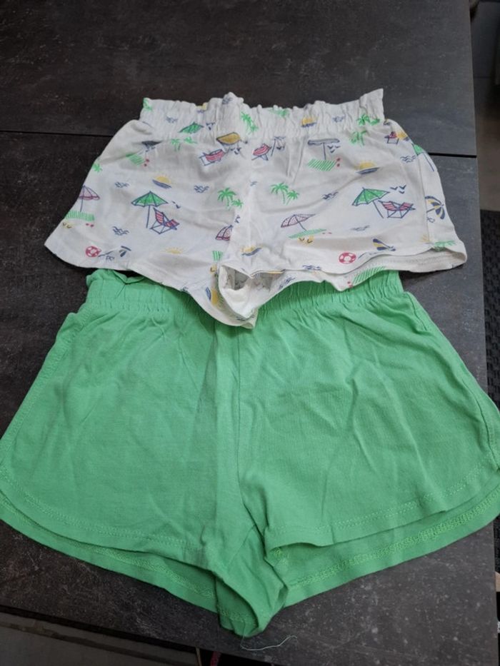 2 shorts