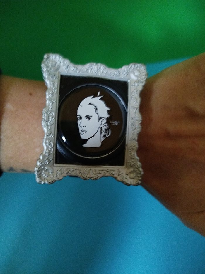 Montre Swatch portrait by Jeremy Scott - photo numéro 9