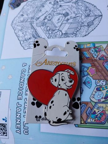 Pins Disney 101 dalmatiens et coeur