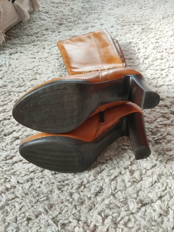 Bottes caramel tout cuir, état parfait - photo numéro 4