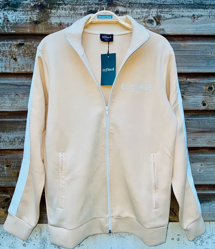 Ensemble jogging Elevate taille M ( bien lire l’annonce) - photo numéro 2