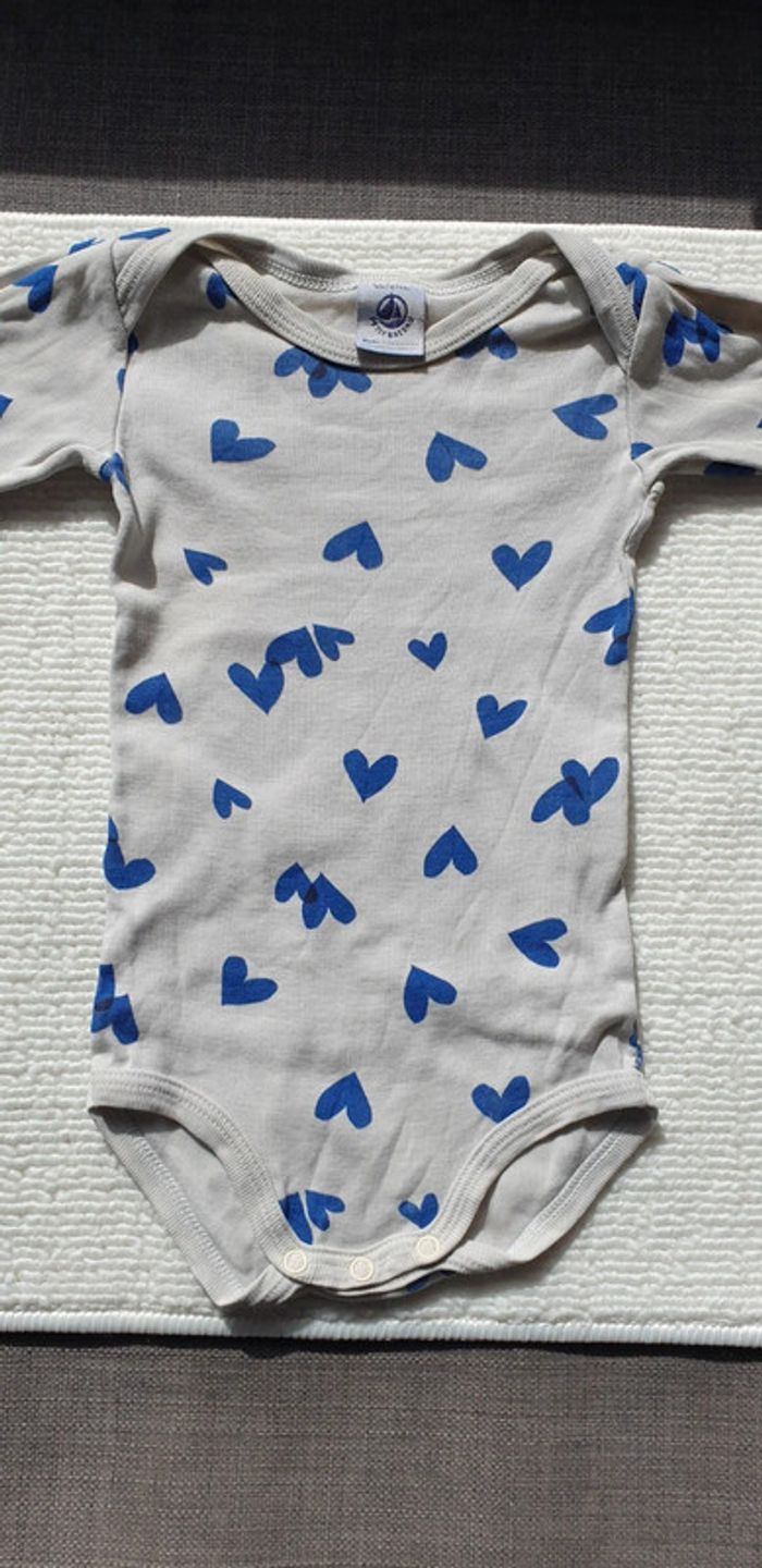 Lot bodys petit bateau 6 mois - photo numéro 6