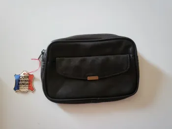 Pochette en cuir d agneau