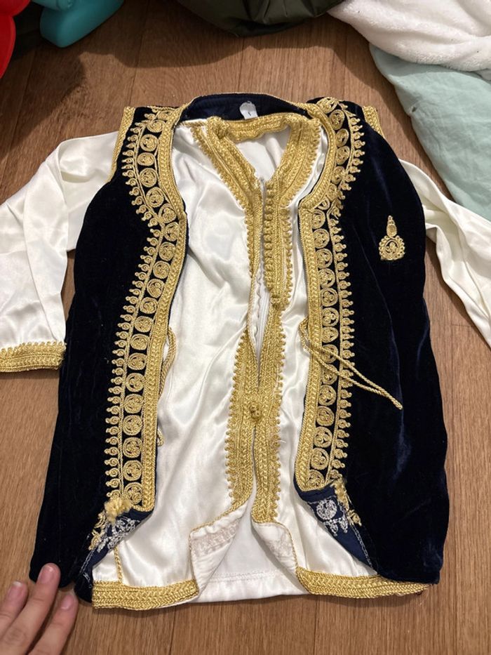 Ensemble traditionnele - photo numéro 2