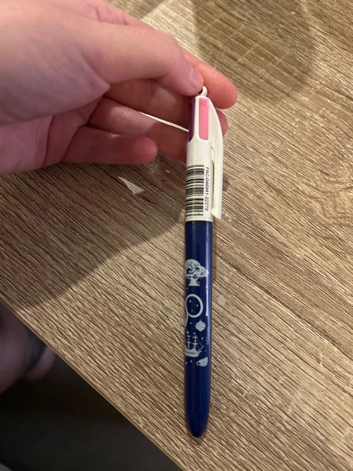 Bic 4 couleurs Disney - photo numéro 3