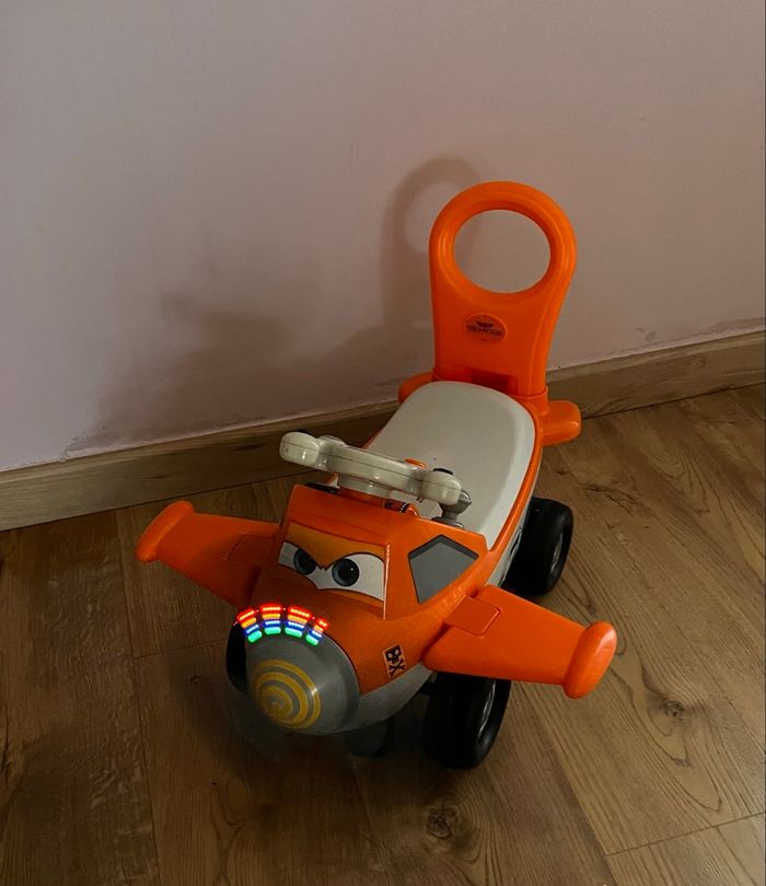 Avion porteur Dusty planes musical