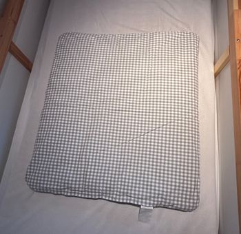 Couette et housse à carreaux